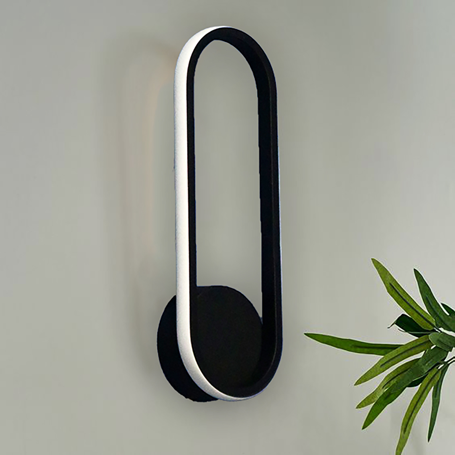 چراغ دیواری مافریز مدل مدرن بیضی کد DPO120N