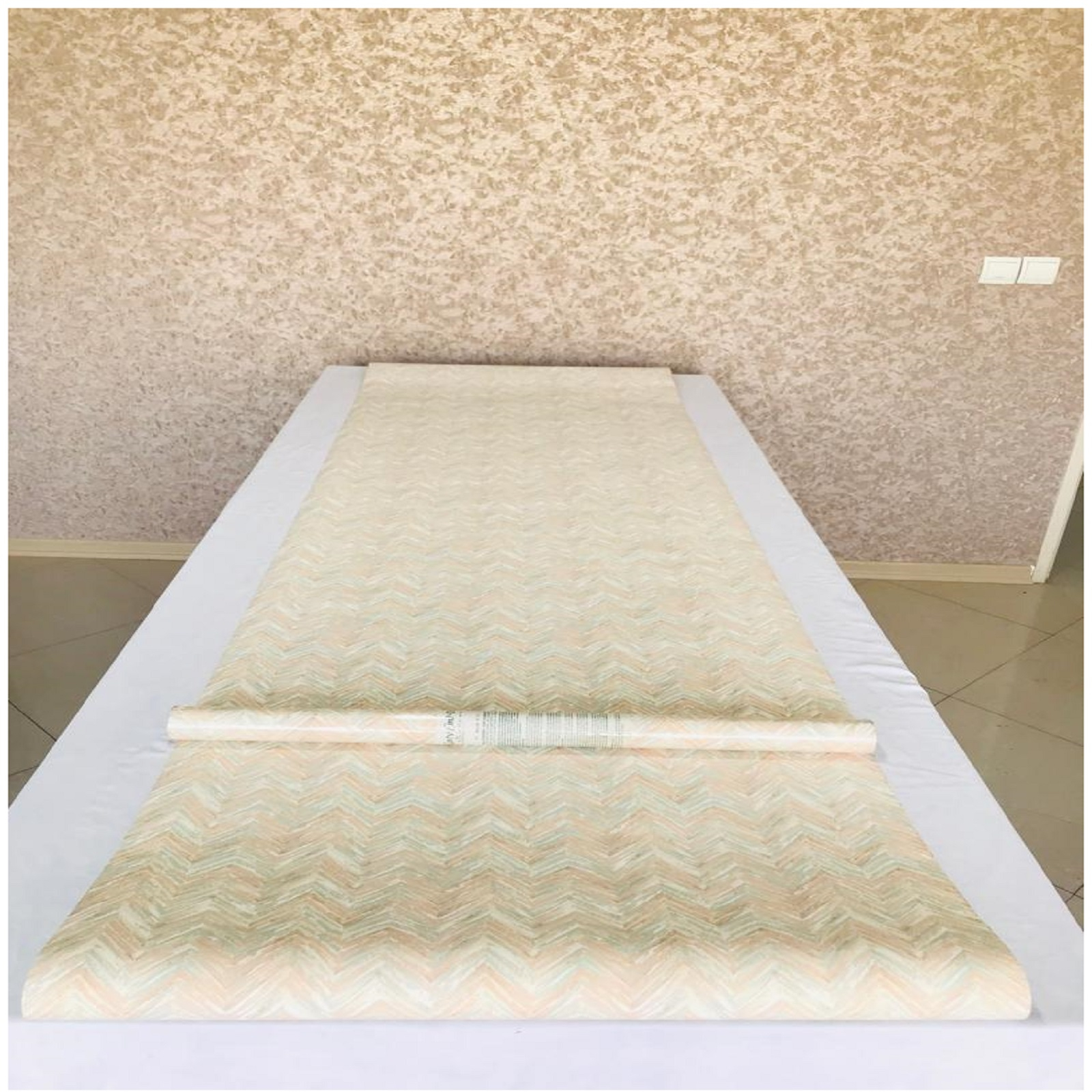 کاغذ دیواری کاری لیند
مدل PI 4016