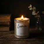 شمع دست‌ساز معطر مدل lumen با رایحه گل یاسمن زمان اتمام ۳۰ ساعت - تصویر 2