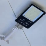 چراغ خیابانی خورشیدی 300 وات مدل ST-IP67 به همراه پنل خورشیدی - تصویر 7