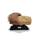مجسمه مدل منشور آزادی ملل کوروش کبیر - تصویر 3